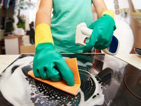 Professional handling of a carpet cleaning complaint review